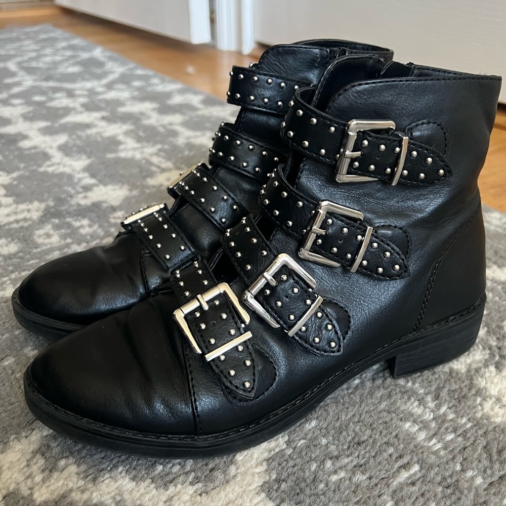 American Eagle Ankle Boots